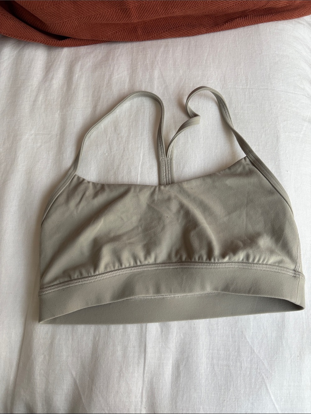 Lululemon flow y sports bra